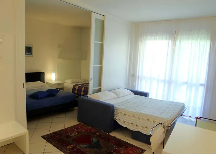 Venice Aparthotel 4*