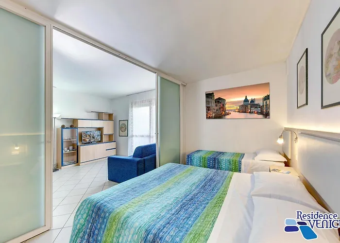 Venice Aparthotel 4*