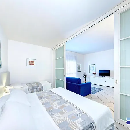 Venice מלון דירות