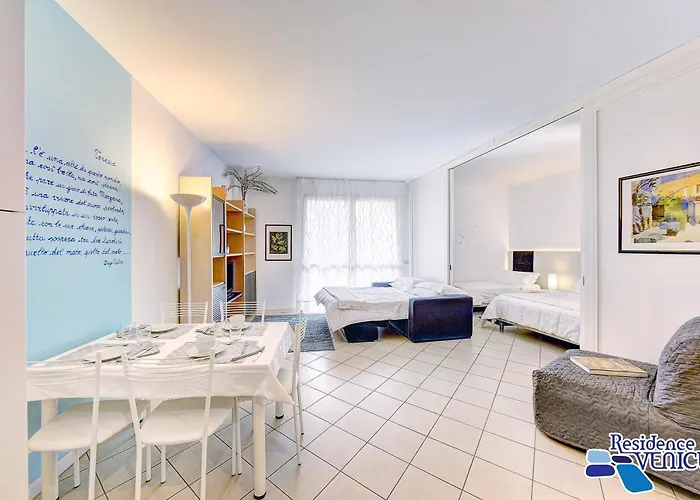 Venice Apartmanhotel
